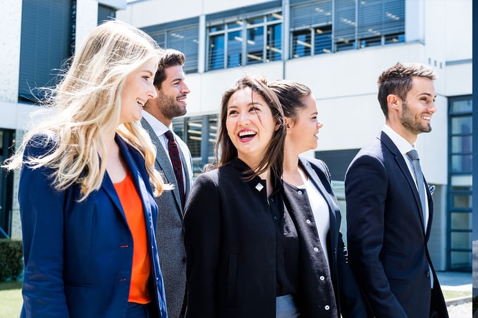 Studying abroad is a wonderfull experience. Put all the chances on your side with these 10 tips.