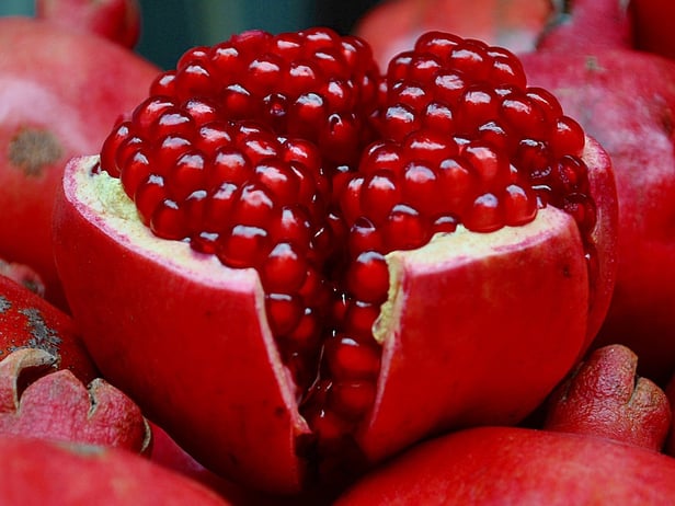 Start Shopping Less By Choosing Fruits and Vegetables That Keep for Weeks or Months