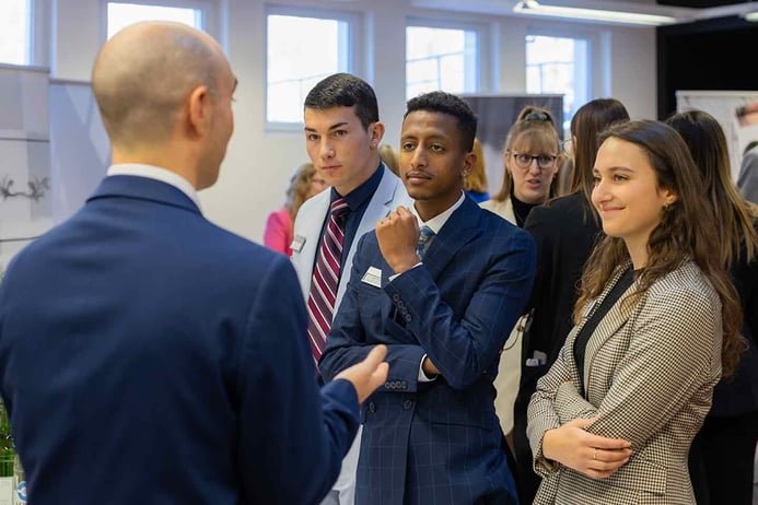 10 Fragen, die du dir vor der Berufswahl stellen solltest