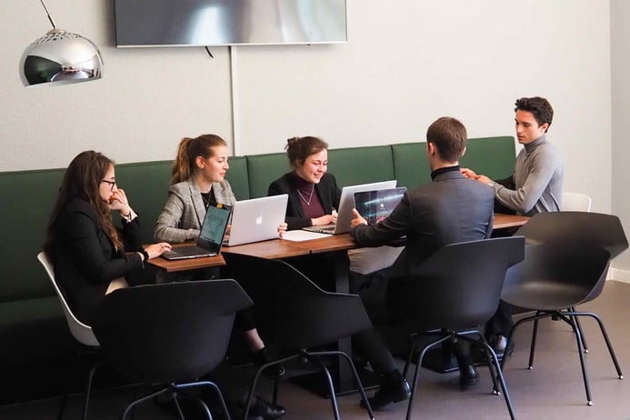 Vielfältige Berufserfahrung dank dualem Studium