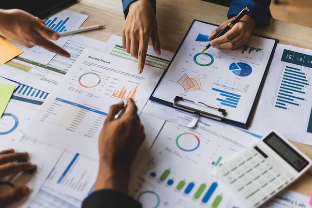 Hotel SWOT Analysis: Evaluating Strengths & Weaknesses