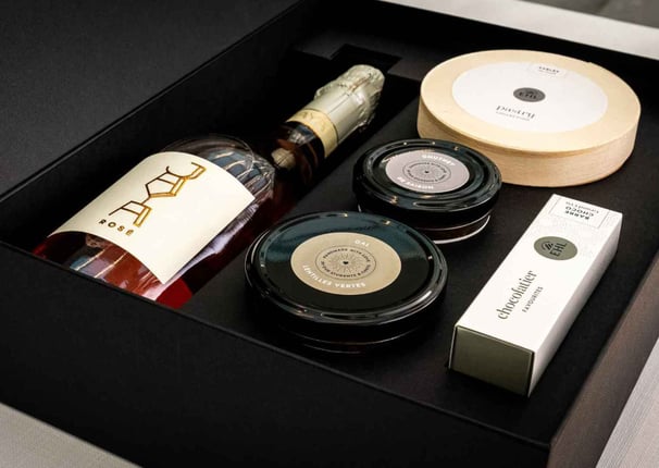9 Idées De Coffrets Cadeaux Gourmands Populaires En Suisse