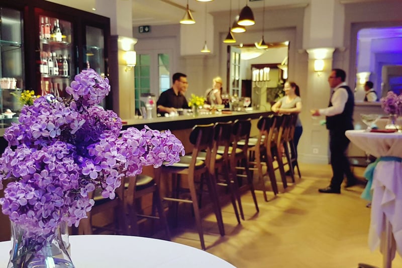 Was ist ein Galadinner und wie plant man es?