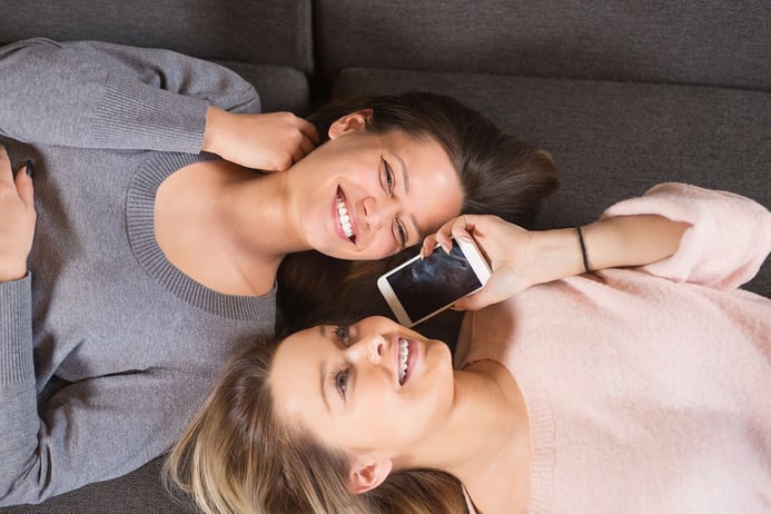 How to survive with your university roommate?