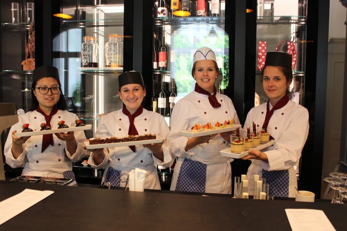 Berufseinstieg für Hochschulabsolventen mit praktischer Erfahrung