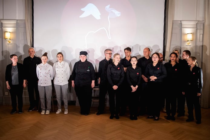 The challenge of adapting culinary delights and service to a theater at a new event