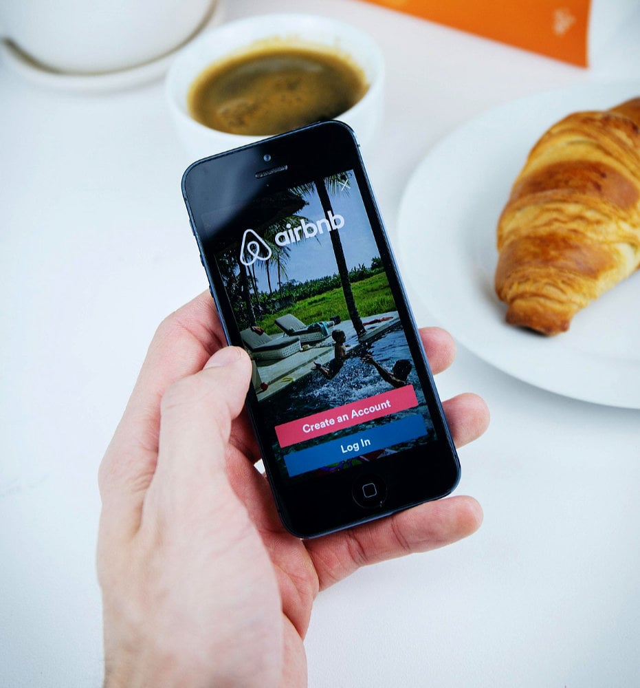 Airbnb login page
