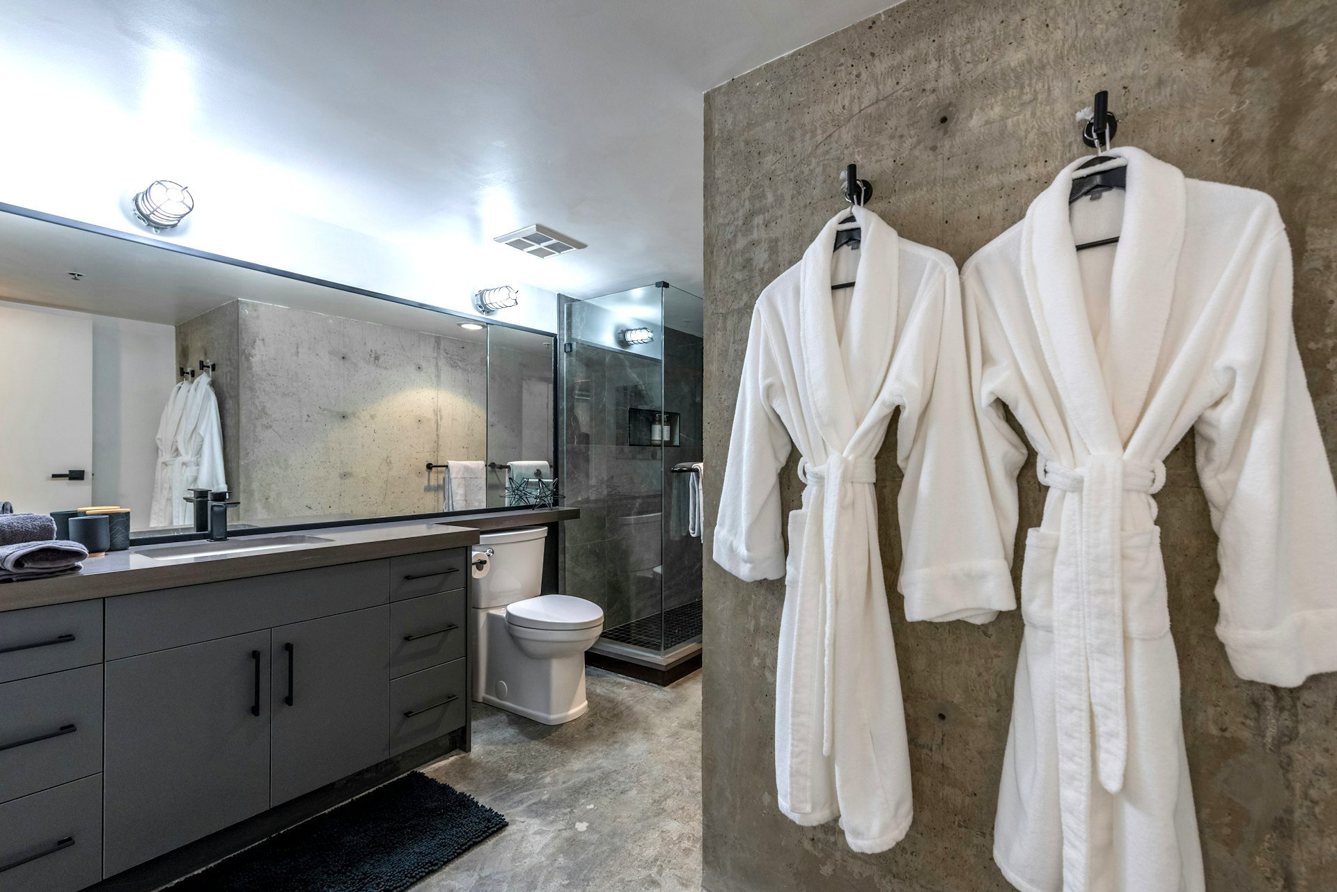 Clean bathrobes