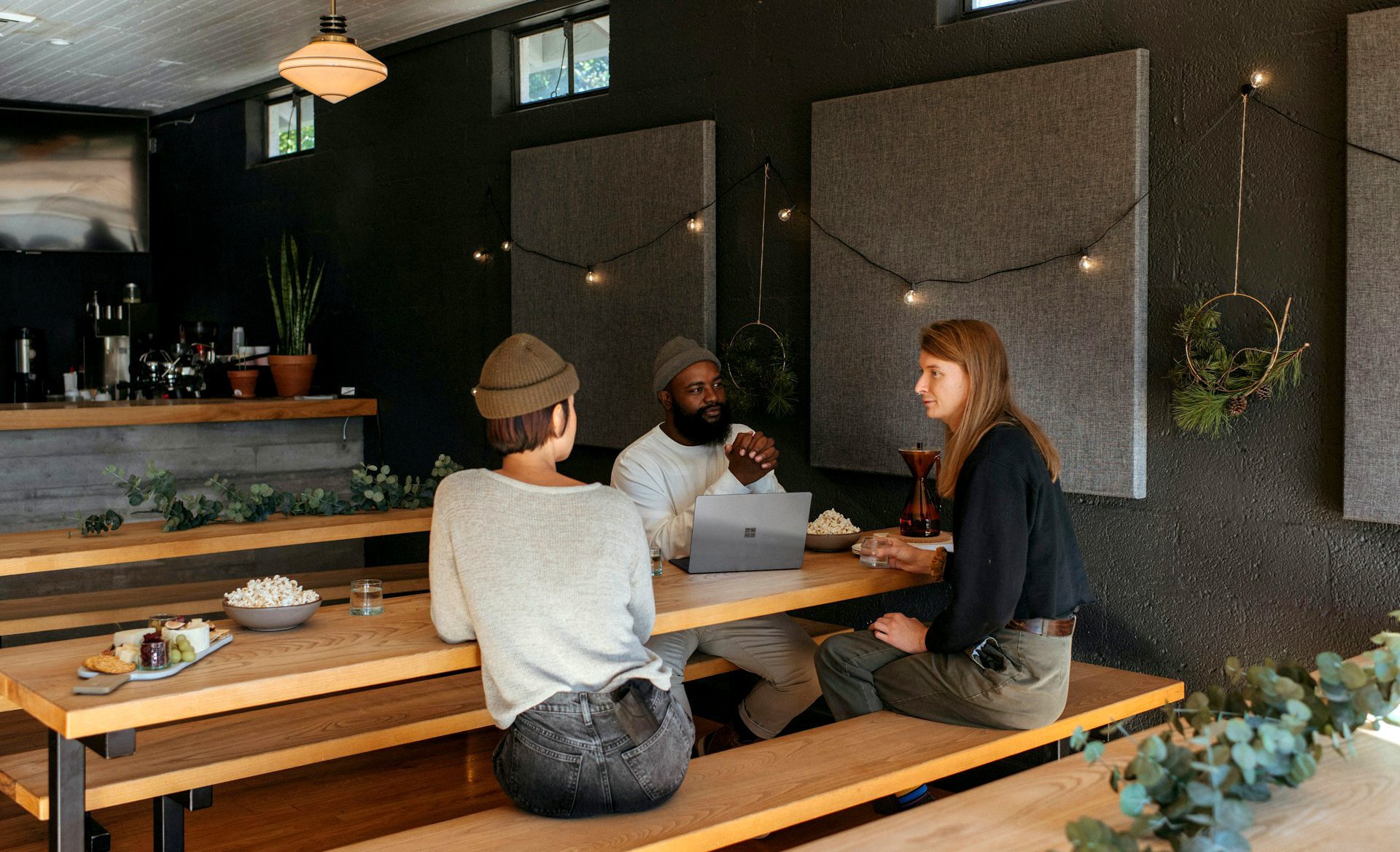 People sitting in a cafe