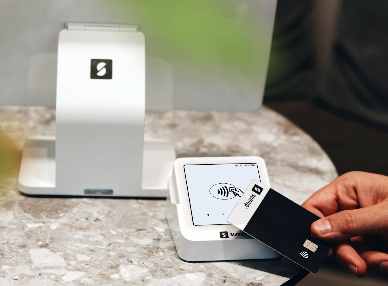 Point of sale device at a food truck