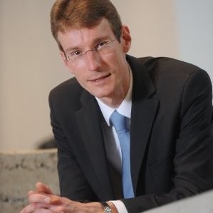 Dr Stefan Güldenberg