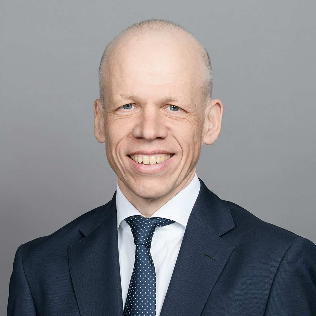 Dr Steffen Raub